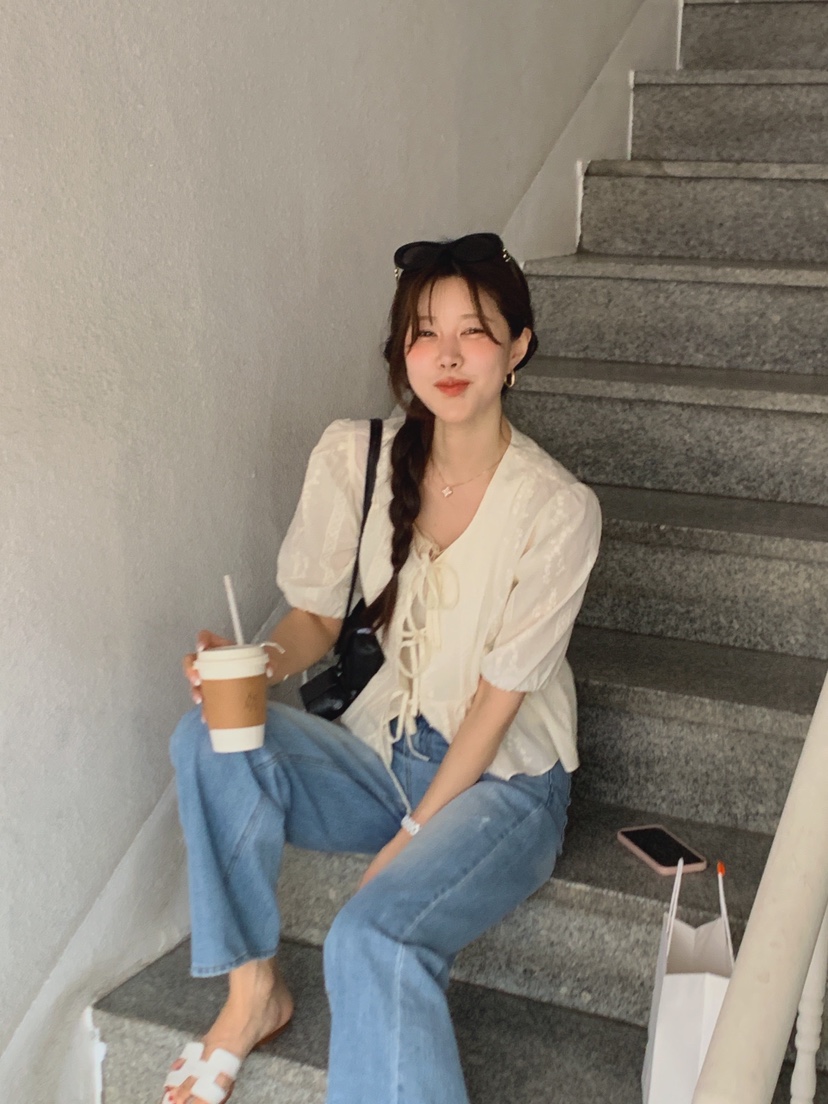 LA CREME韓國直郵女士新款熱賣推薦時尚襯衫蕾絲衫絲帶繡花LA CREME襯衫/蕾絲衫