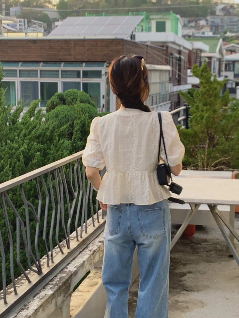 LA CREME韓國直郵女士新款熱賣推薦時尚襯衫蕾絲衫絲帶繡花LA CREME襯衫/蕾絲衫
