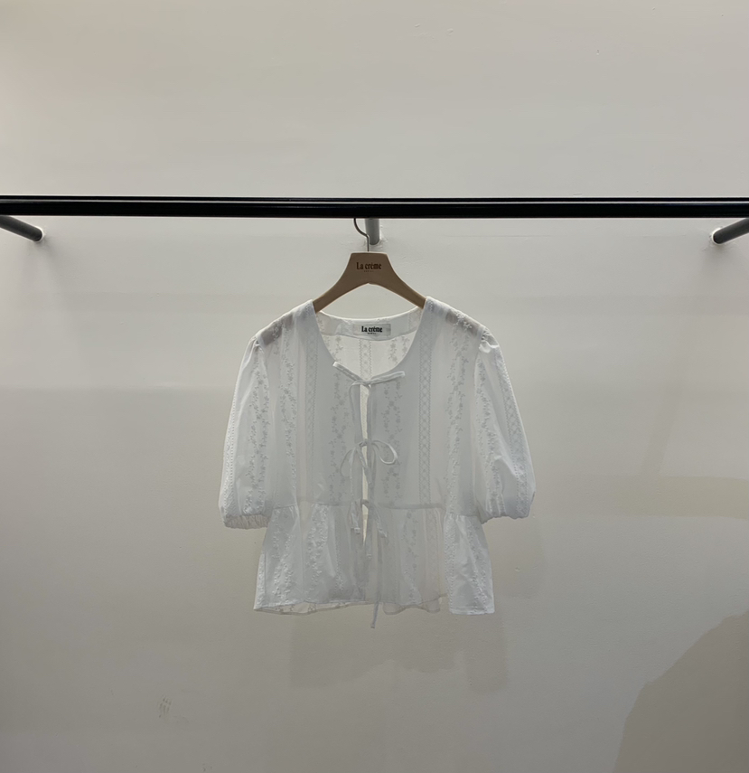 LA CREME韓國直郵女士新款熱賣推薦時尚襯衫蕾絲衫絲帶繡花LA CREME襯衫/蕾絲衫圖色1