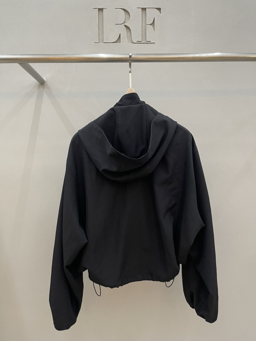 PLUS HONG-P韓國直郵實拍女裝新品時尚推薦熱賣夾克連帽LORA FAMILY/PLUS HONG夾克