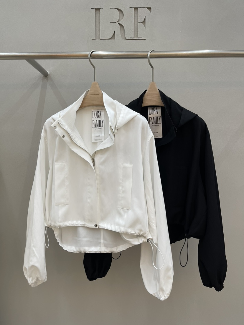 PLUS HONG-P韓國直郵實拍女裝新品時尚推薦熱賣夾克連帽LORA FAMILY/PLUS HONG夾克