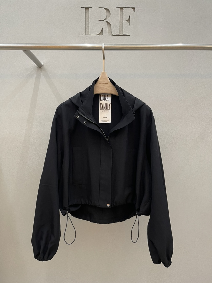 PLUS HONG-P韓國直郵實拍女裝新品時尚推薦熱賣夾克連帽LORA FAMILY/PLUS HONG夾克圖色1