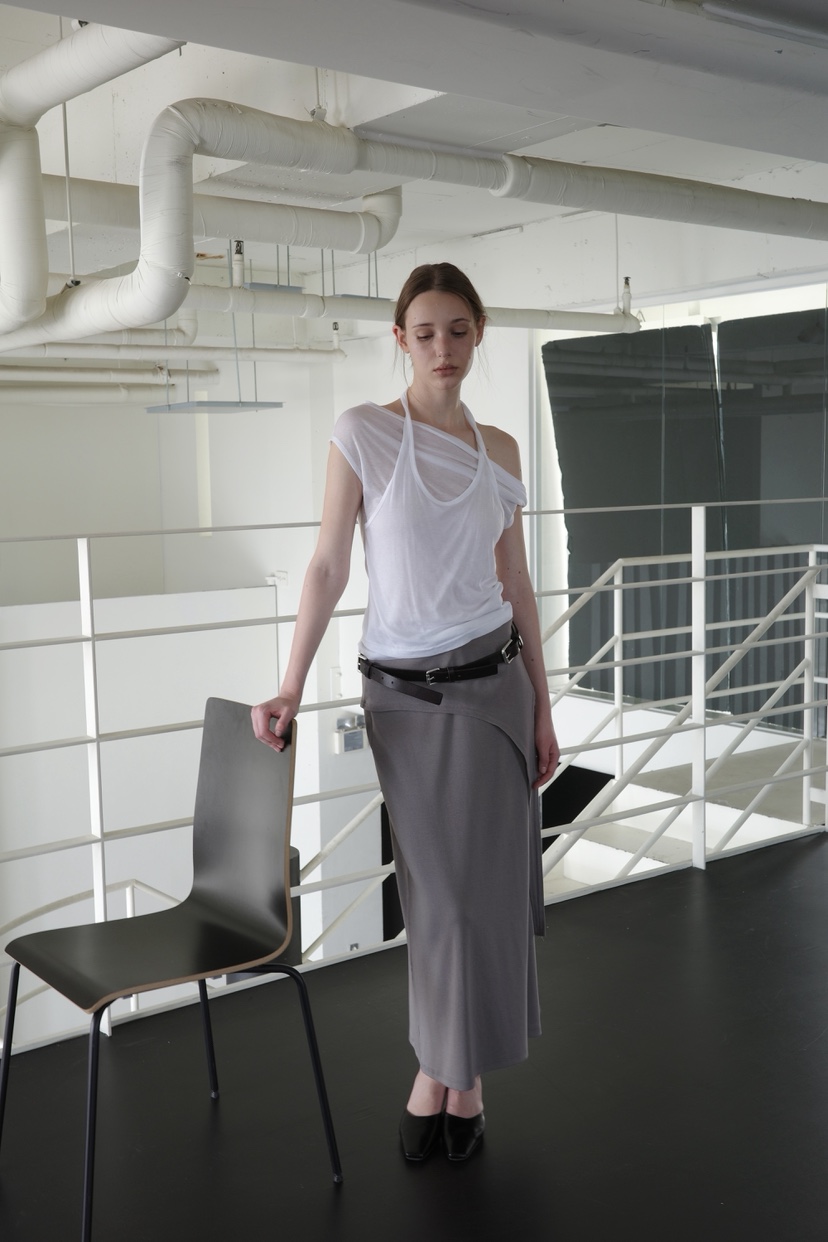 BOWIE韓國直郵女裝新品26夏季時尚休閑職業T恤不對稱露肩BOWIET恤