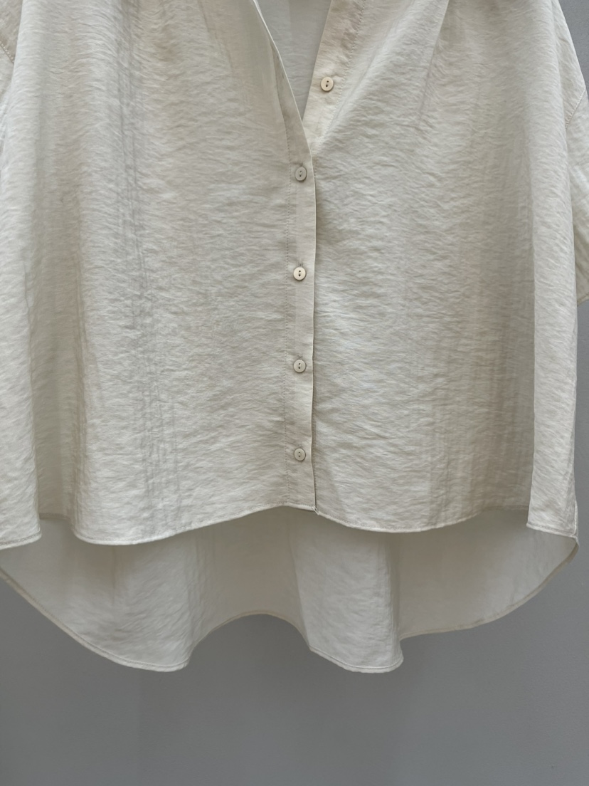 PLUS HONG-P東大門代購女裝新款推薦休閑時尚襯衫蕾絲衫LORA FAMILY/PLUS HONG襯衫/蕾絲衫