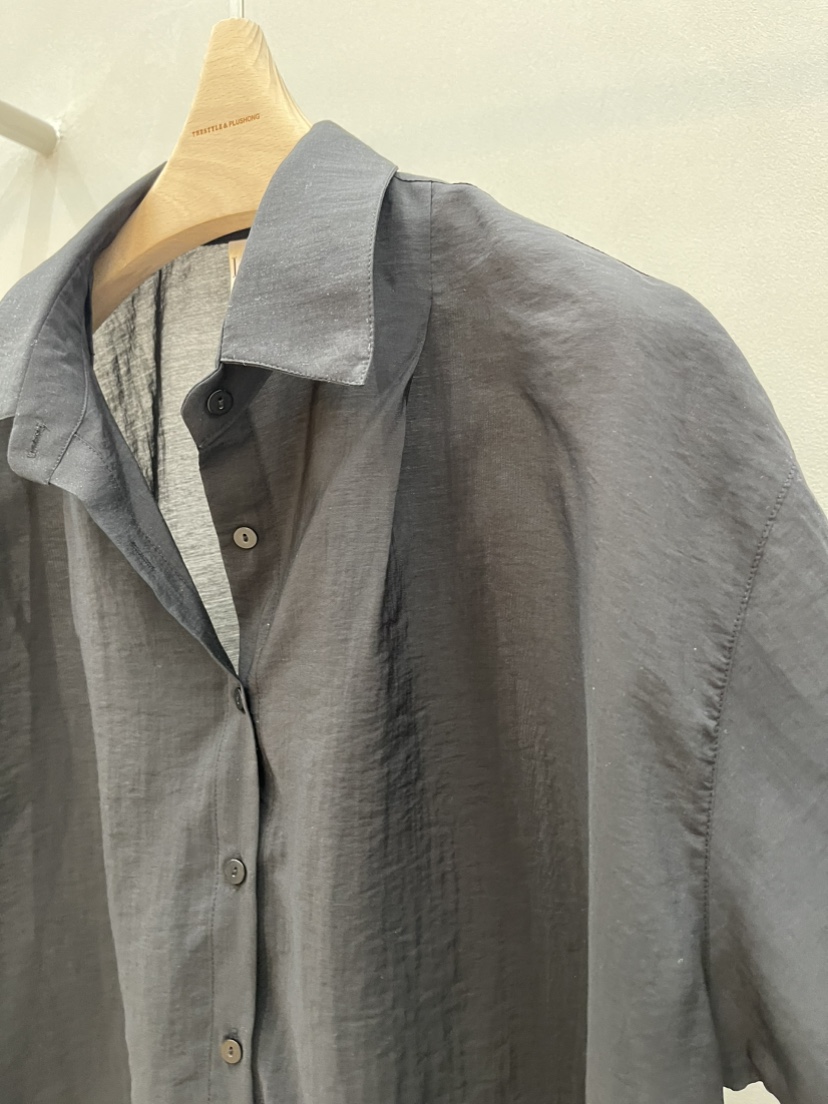 PLUS HONG-P東大門代購女裝新款推薦休閑時尚襯衫蕾絲衫LORA FAMILY/PLUS HONG襯衫/蕾絲衫