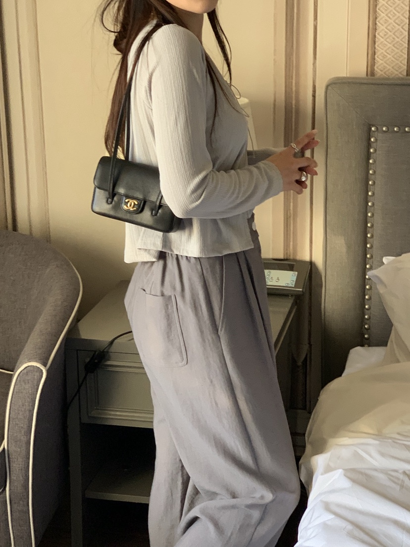 LA CREME韓國直郵女士新款熱賣休閑人氣職業推薦長袖T恤LA CREME長袖T恤