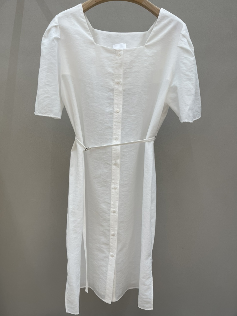 PLUS HONG-P韓國代購女裝新款26夏季人氣職業連衣裙含腰繩LORA FAMILY/PLUS HONG連衣裙