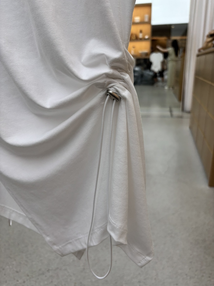 JUJU韓國東大門代購女裝新品職業時尚人氣推薦熱賣休閑T恤JUJUT恤