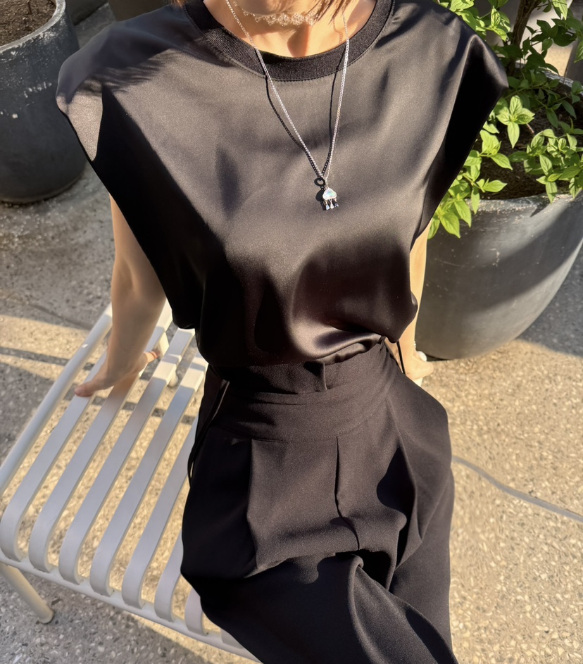 JUJU韓國代購女裝新款推薦26夏季休閑26春夏吊帶背心緞面JUJU吊帶/背心