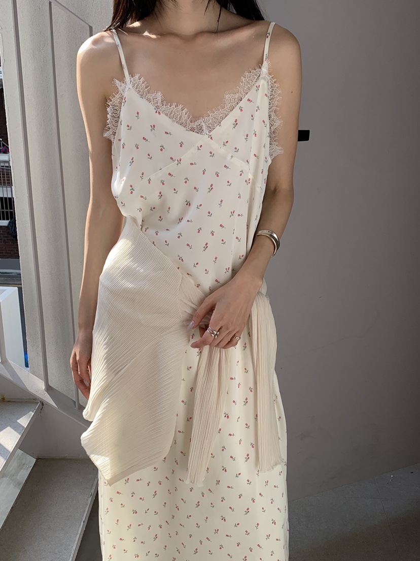 B_GARDER韓國代購女裝新品職業人氣真品時尚休閑連衣裙緞B.GARDER連衣裙