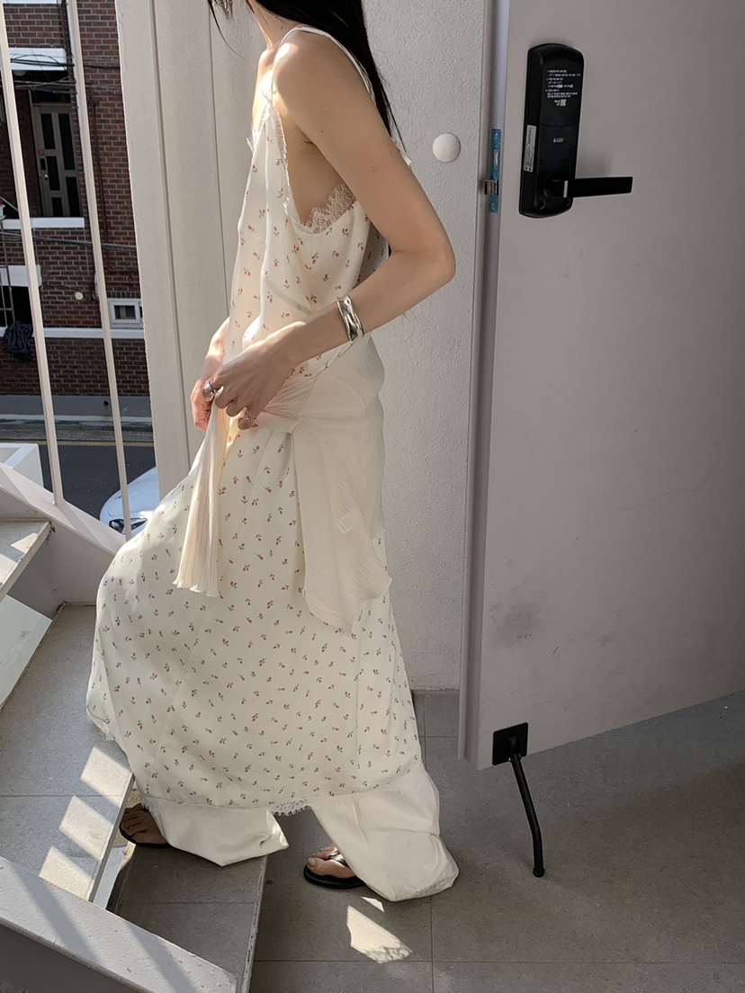 B_GARDER韓國代購女裝新品職業人氣真品時尚休閑連衣裙緞B.GARDER連衣裙