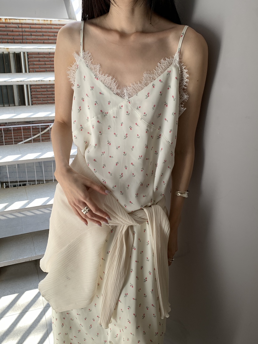 B_GARDER韓國代購女裝新品職業人氣真品時尚休閑連衣裙緞B.GARDER連衣裙