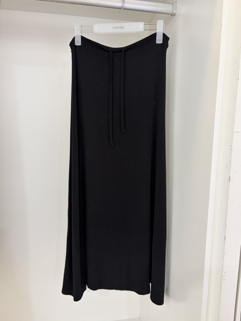 NORMAL東大門直郵女士新品時尚熱賣真品人氣職業推薦長裙NORMAL長裙圖色2黑色