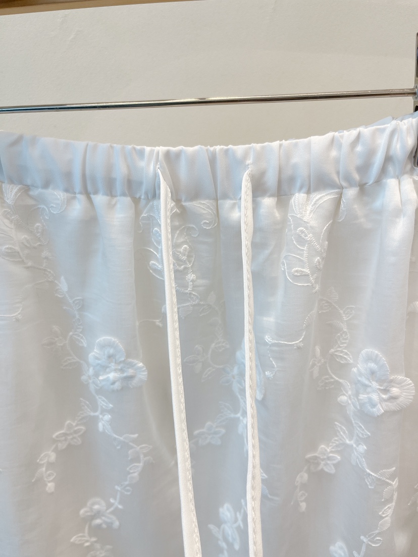 OVE韓國代購女裝新款休閑時尚職業推薦26春夏半身裙中短裙刺繡OVE半身裙/中短裙