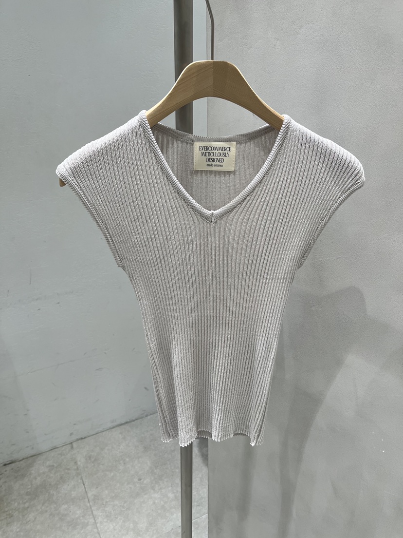 EVERCOMMERCE METICULOUSLY DESIGNED韓國直郵實拍女裝新品時尚針織衫EVERCOMMERCE METICULOUSLY DESIGNED針織衫圖色2