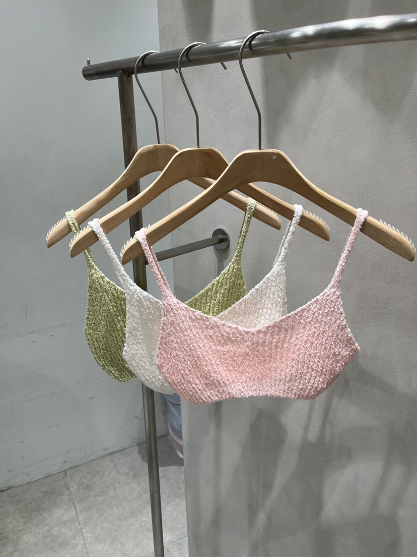 EVERCOMMERCE METICULOUSLY DESIGNED韓國代購女裝新款推薦吊帶背心EVERCOMMERCE METICULOUSLY DESIGNED吊帶/背心