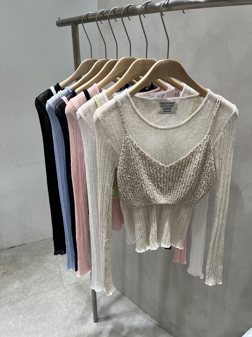 EVERCOMMERCE METICULOUSLY DESIGNED韓國代購女裝新款推薦吊帶背心EVERCOMMERCE METICULOUSLY DESIGNED吊帶/背心