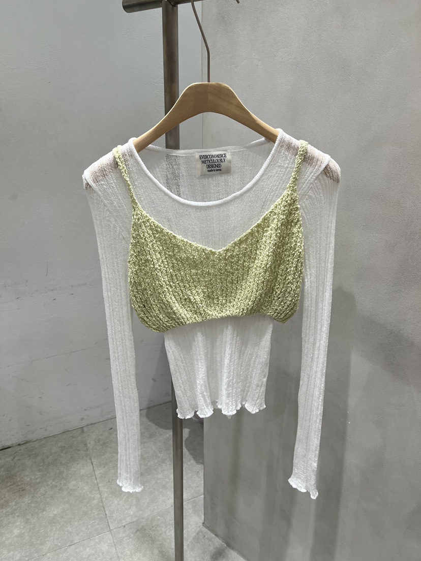 EVERCOMMERCE METICULOUSLY DESIGNED韓國代購女裝新款推薦吊帶背心EVERCOMMERCE METICULOUSLY DESIGNED吊帶/背心