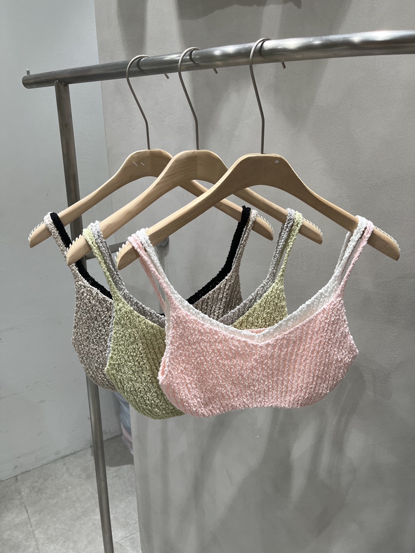 EVERCOMMERCE METICULOUSLY DESIGNED韓國直郵實拍女士新款推薦套裝EVERCOMMERCE METICULOUSLY DESIGNED套裝