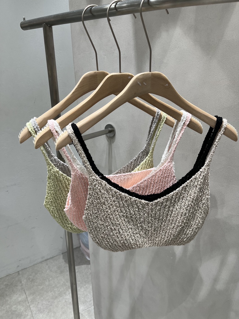 EVERCOMMERCE METICULOUSLY DESIGNED韓國直郵實拍女士新款推薦套裝EVERCOMMERCE METICULOUSLY DESIGNED套裝