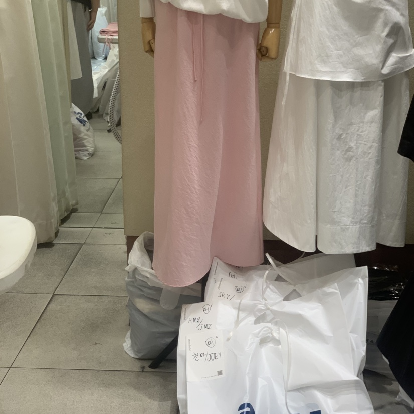 BROCCOLISALAD韓國直郵女裝新品熱賣人氣時尚推薦職業長裙BROCCOLISALAD長裙圖色4