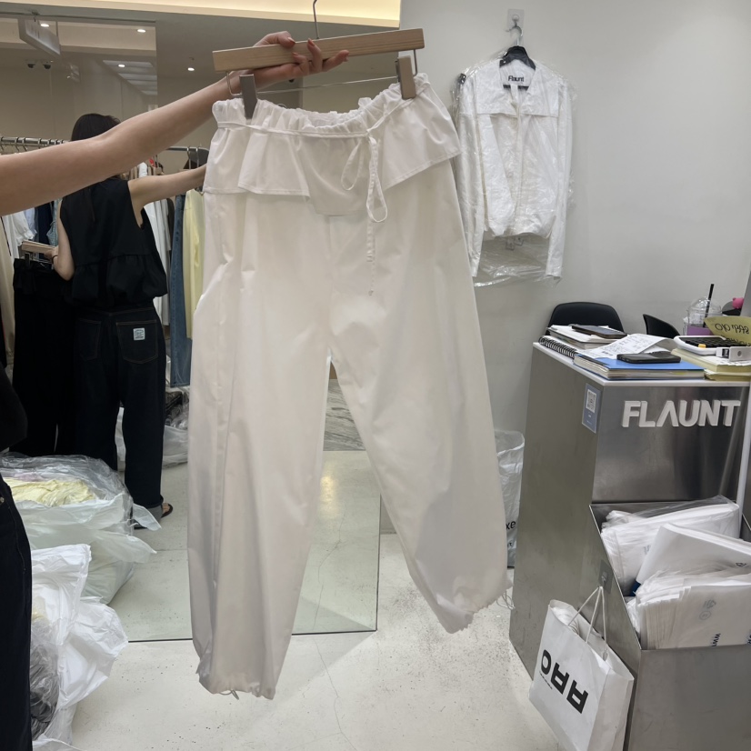 FLAUNT韓國直郵實拍女裝新品時尚熱賣人氣26夏季職業休閑褲FLAUNT休閑褲圖色1