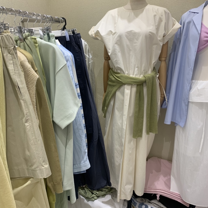 BROCCOLISALAD韓國直郵實拍女士新款推薦職業26夏季連衣裙BROCCOLISALAD連衣裙圖色1