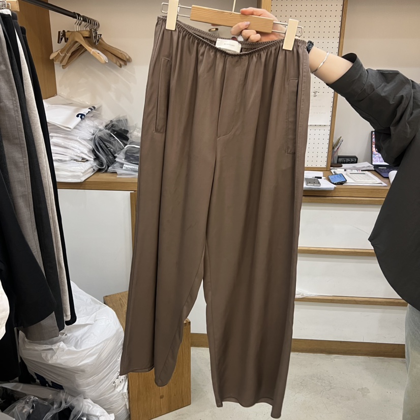 ARCHITEKT韓國東大門直郵女士新款熱賣推薦26春夏休閑褲緞面ARCHITEKT休閑褲圖色2