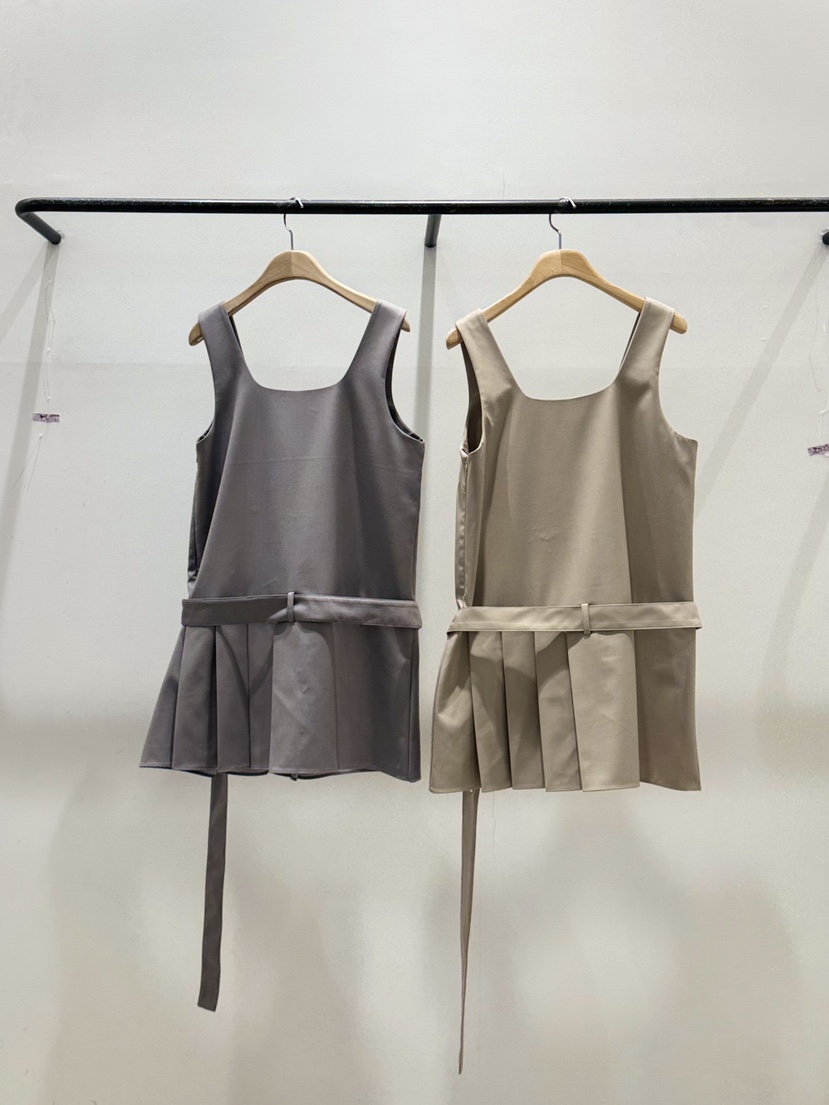 MELTED-P韓國直郵女士新款時尚熱賣26春夏職業連衣裙含腰帶MELTED-P連衣裙