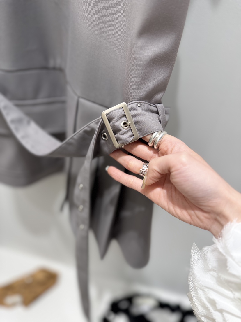 MELTED-P韓國直郵女士新款時尚熱賣26春夏職業連衣裙含腰帶MELTED-P連衣裙