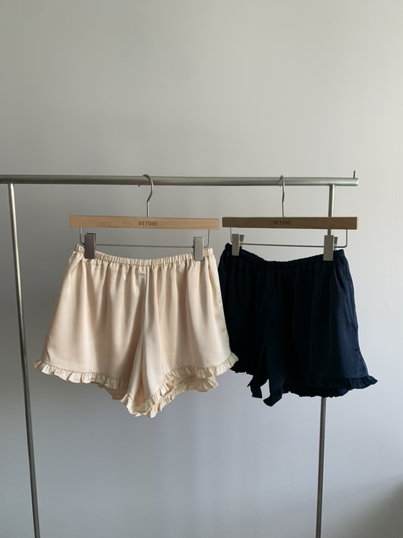 BETONE韓國直郵女士新款26夏季推薦人氣職業短褲荷葉邊緞面BETONE短褲