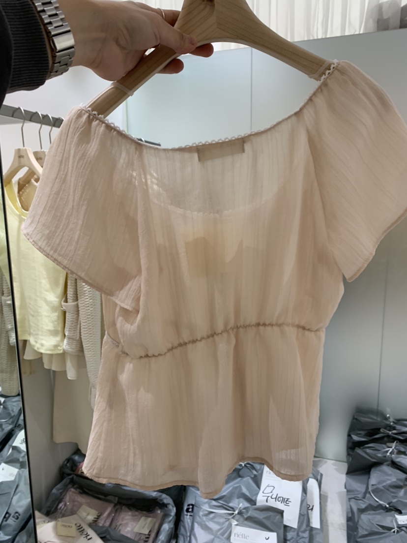 RIETTE東大門實拍韓國女士新品推薦職業26夏季襯衫蕾絲衫RIETTE襯衫/蕾絲衫