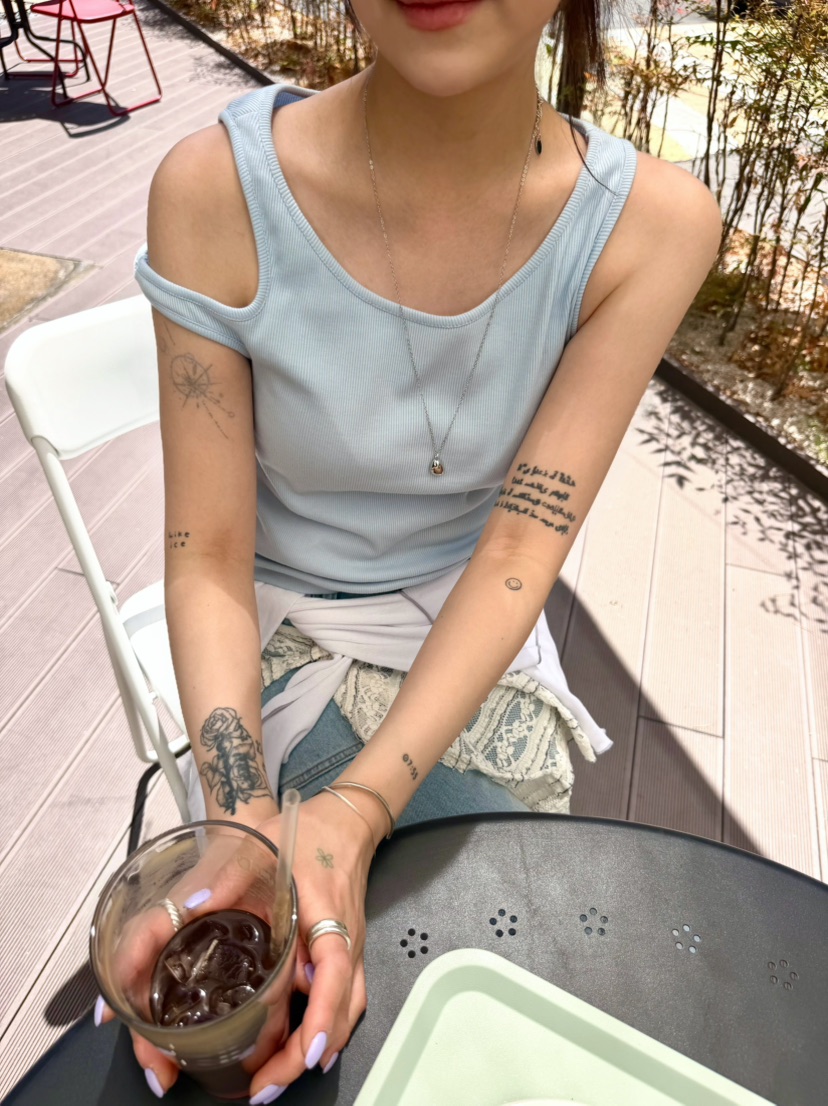 GLITTER韓國直郵女裝新品熱賣職業休閑26夏季時尚吊帶背心GLITTER吊帶/背心