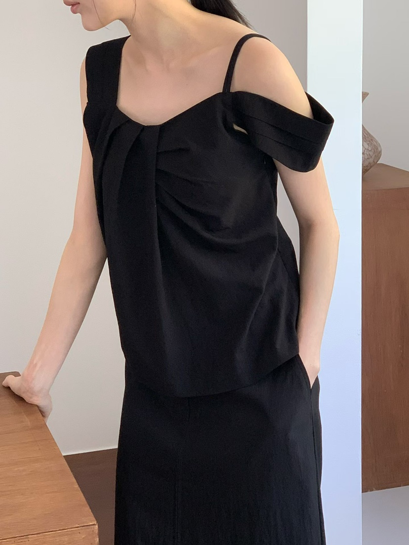 BINUS東大門實拍韓國女裝新款人氣時尚襯衫蕾絲衫不對稱褶皺BINUS襯衫/蕾絲衫圖色2