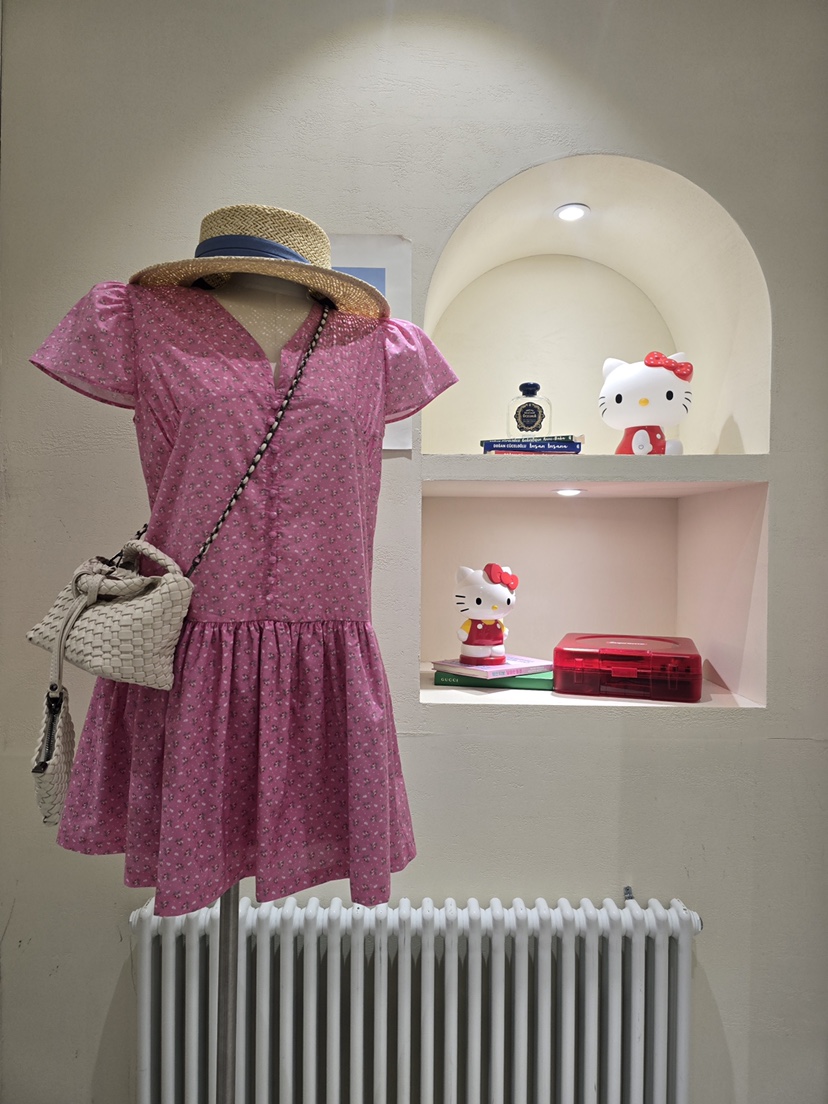 LIKEVAM東大門實拍韓國女士新款26夏季職業熱賣時尚連衣裙LIKEVAM連衣裙