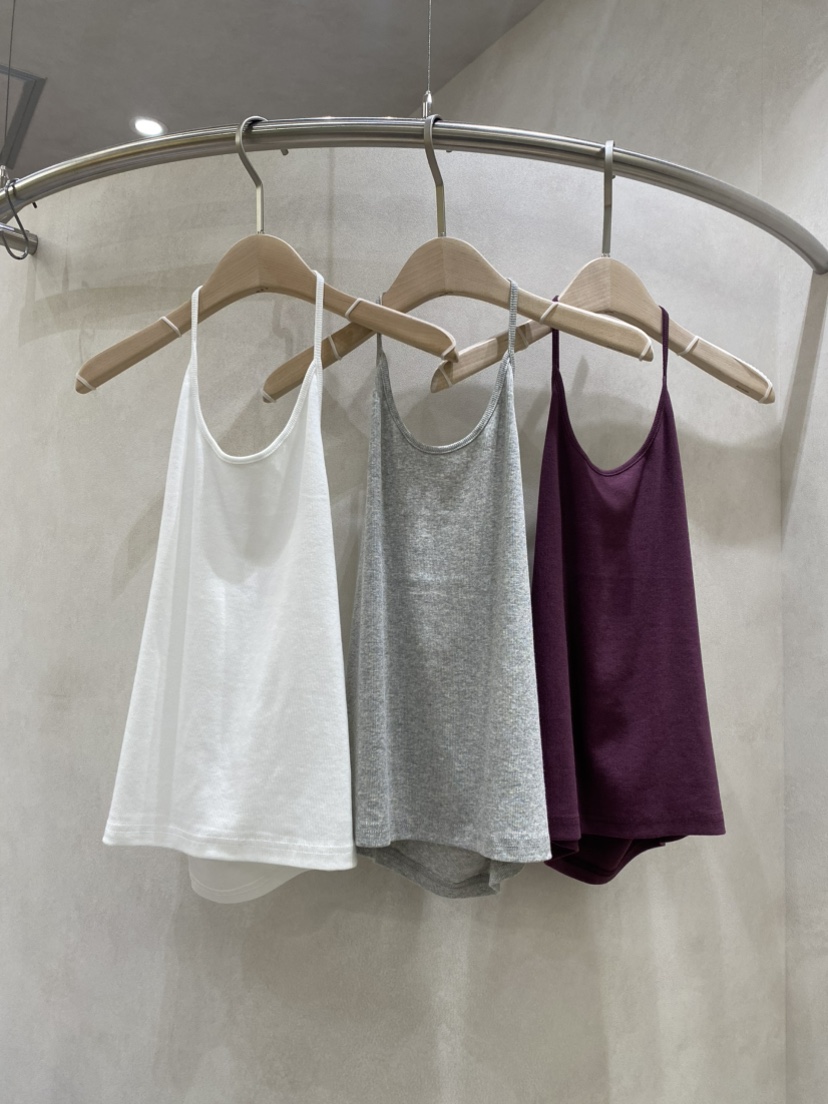 WHO IS SHE韓國直郵實拍女裝新品休閑熱賣推薦吊帶背心WHO IS SHE吊帶/背心