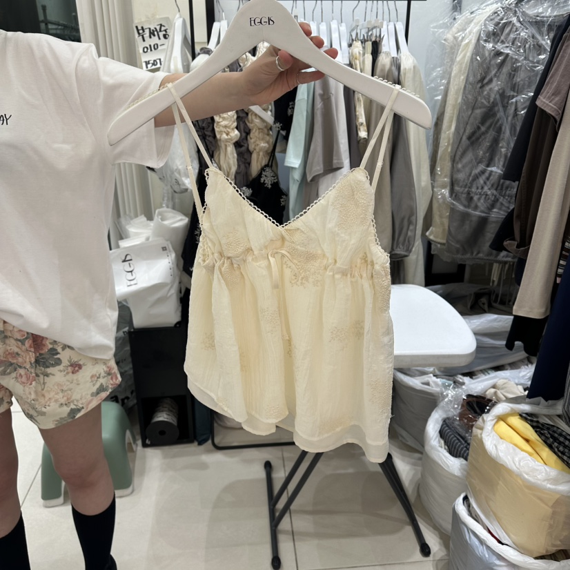 EGG IS東大門實拍韓國女士新品休閑推薦時尚吊帶背心刺繡EGG IS吊帶/背心圖色1