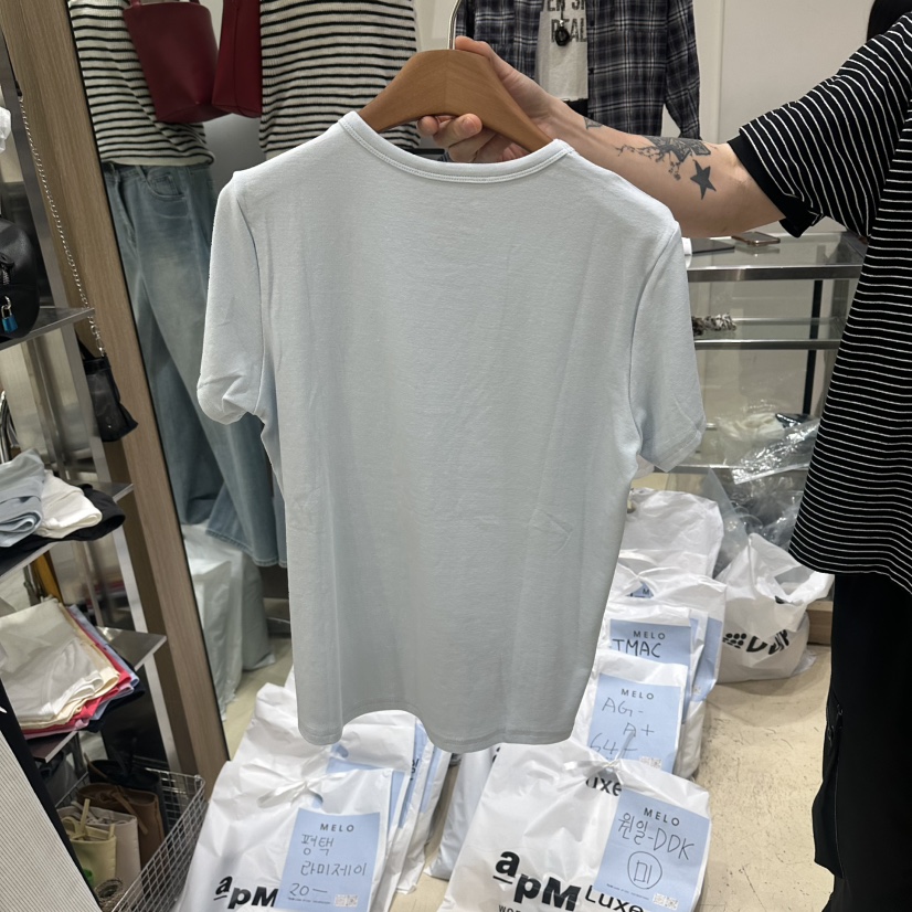 MELO韓國直郵實拍女士新款推薦26夏季熱賣時尚人氣26春夏T恤MELOT恤