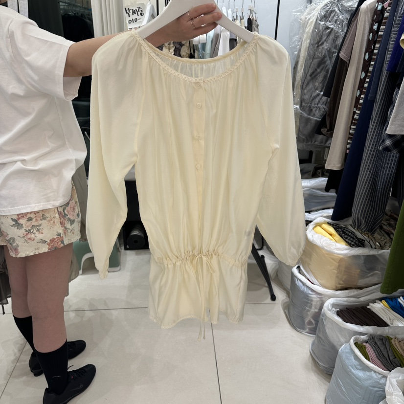 EGG IS東大門實拍韓國女裝新款推薦26夏季26春夏襯衫蕾絲衫EGG IS襯衫/蕾絲衫圖色1