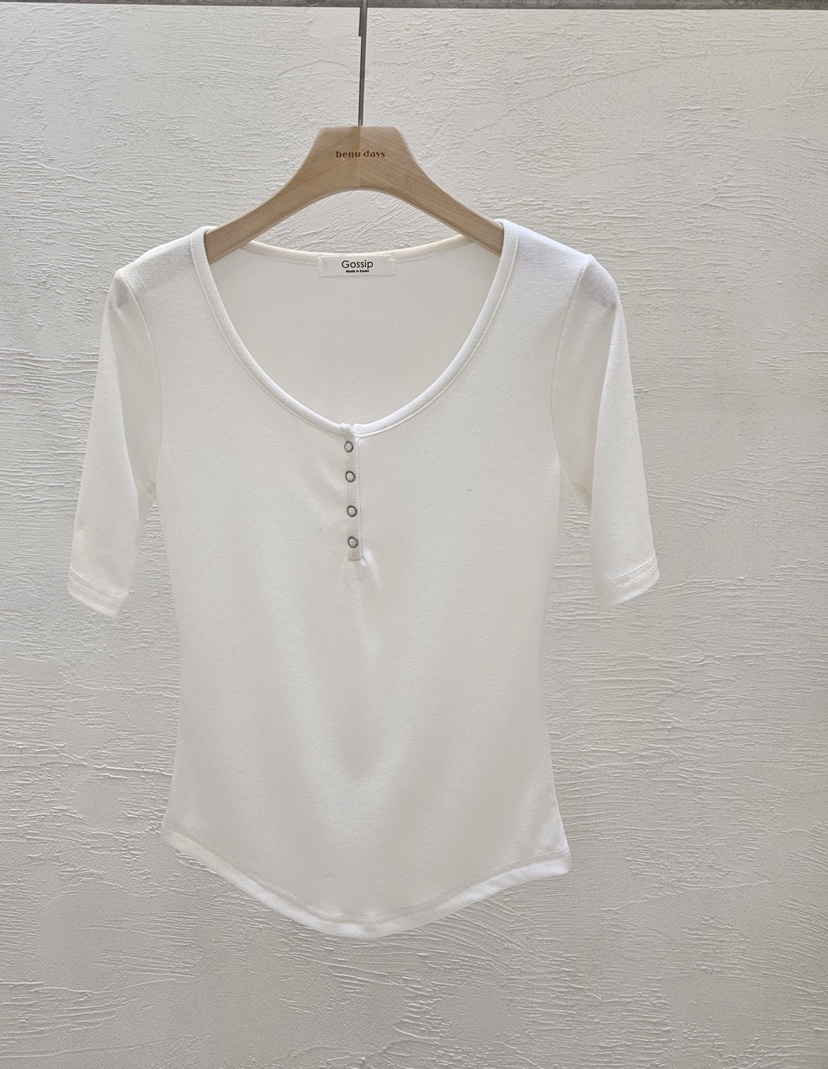 GOSSIP韓國直郵實拍女裝新款職業推薦熱賣26夏季休閑時尚T恤GOSSIPT恤圖色1