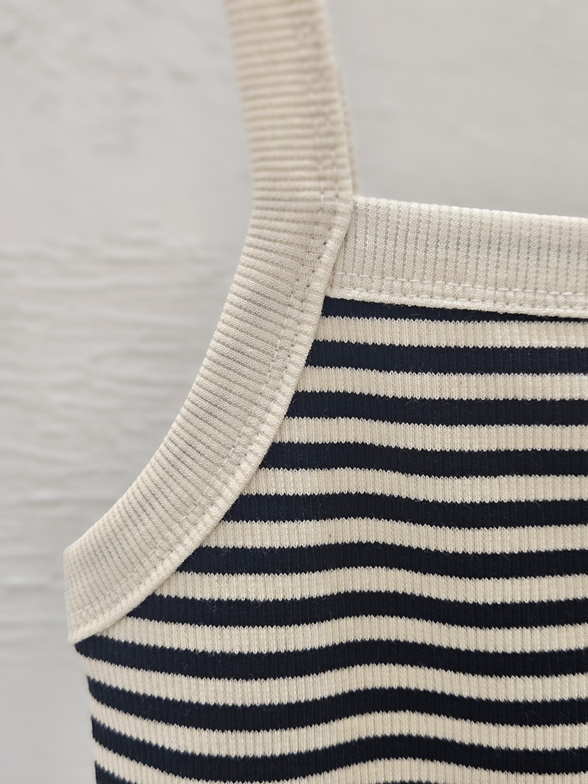 GOSSIP韓國代購女士新品時尚26春夏推薦26夏季吊帶背心條紋GOSSIP吊帶/背心