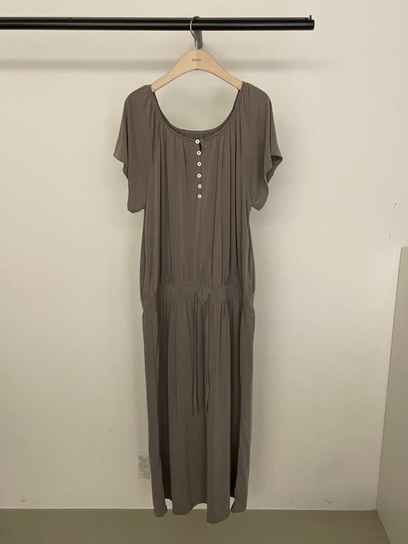 BOLD-A韓國直郵女士新品人氣26夏季熱賣休閑推薦職業連衣裙RE BOLD連衣裙圖色1