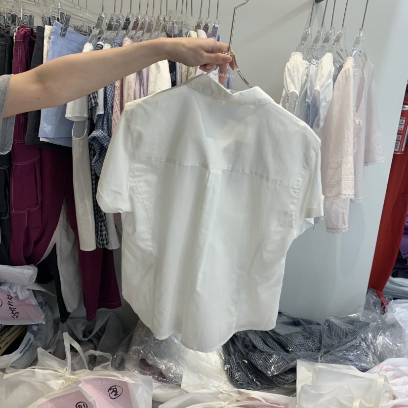 RIVEROOM韓國代購女士新品26夏季推薦26春夏時尚襯衫蕾絲衫RIVEROOM襯衫/蕾絲衫