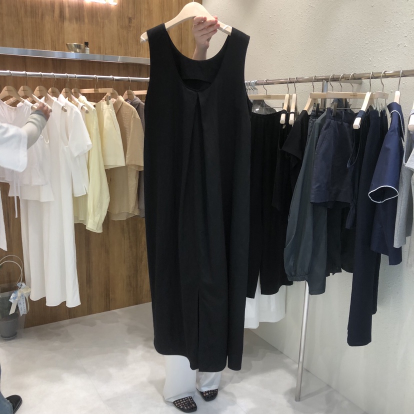 FIFO/UNANSWERED-MYSTERY韓國代購女裝新品熱賣推薦連衣裙FIFO/UNANSWERED-MYSTERY連衣裙