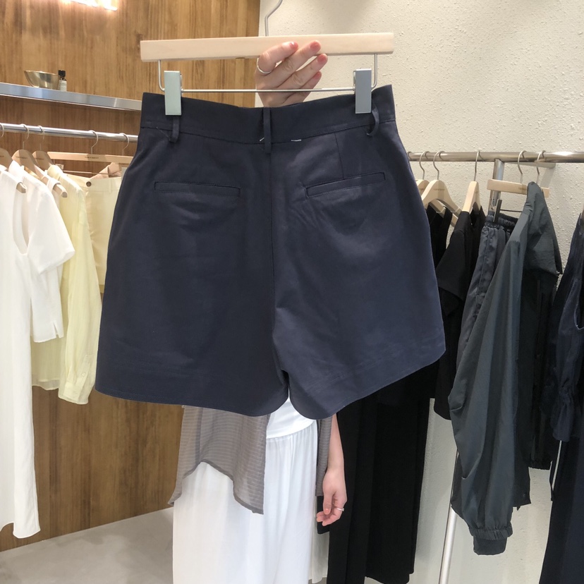 FIFO/UNANSWERED-MYSTERY韓國直郵女裝新品時尚人氣短褲FIFO/UNANSWERED-MYSTERY短褲