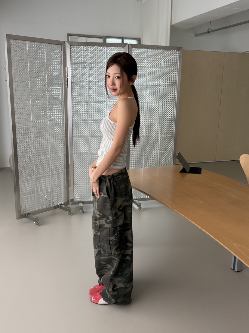 SUNDER MARKET韓國直郵實拍女裝新品時尚推薦休閑吊帶背心SUNDER MARKET吊帶/背心