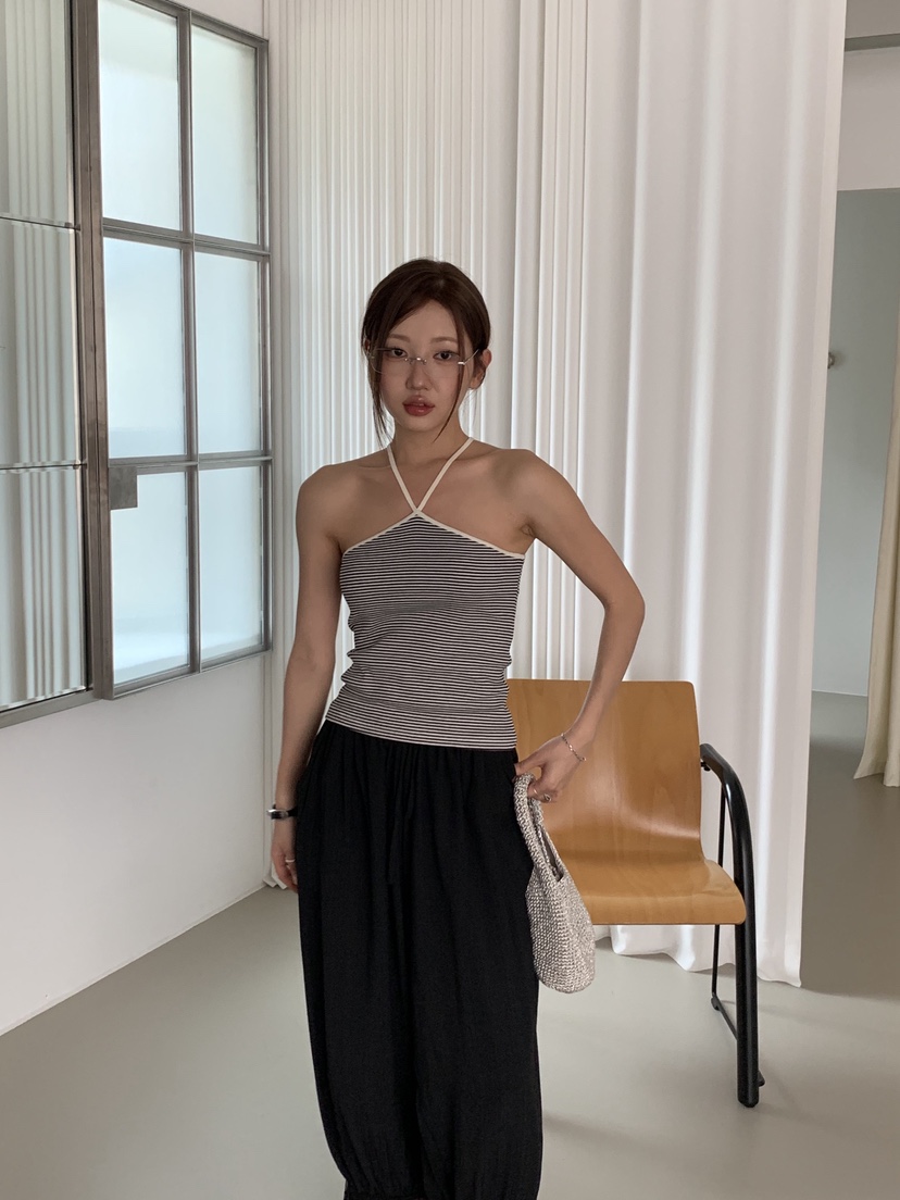 SUNDER MARKET韓國直郵實拍女裝新品時尚推薦休閑吊帶背心SUNDER MARKET吊帶/背心