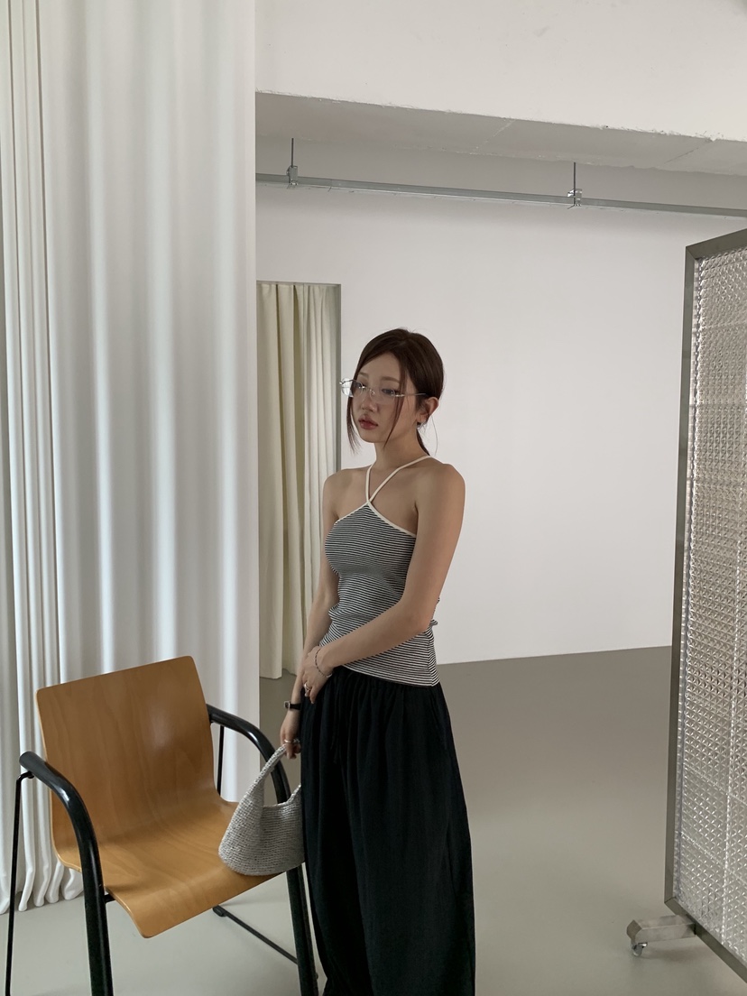 SUNDER MARKET韓國直郵實拍女裝新品時尚推薦休閑吊帶背心SUNDER MARKET吊帶/背心