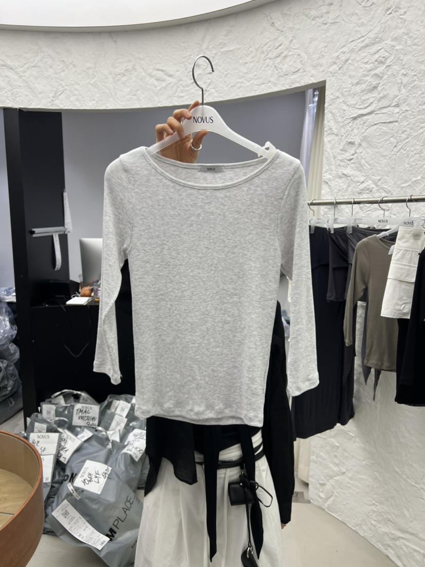 NOVUS韓國直郵女士新款26夏季26春夏職業熱賣時尚休閑T恤NOVUST恤圖色2