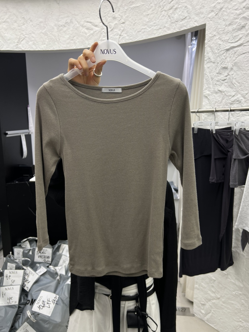 NOVUS韓國直郵女士新款26夏季26春夏職業熱賣時尚休閑T恤NOVUST恤圖色3